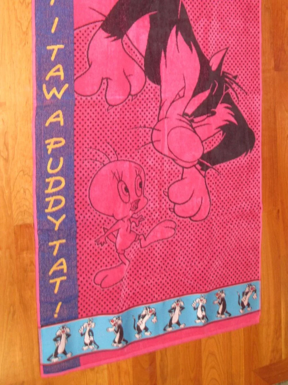 VINTAGE Looney Tunes Sylvester & Tweety Beach Towel - NWT 1997